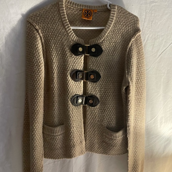 Cardigan sweater. Color: Tan - Picture 4 of 5
